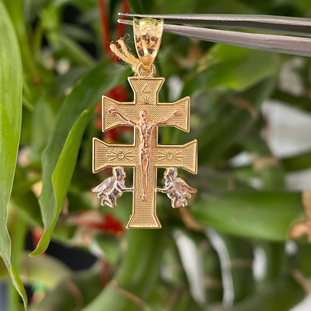 14K Tri-Color Gold Caravaca Pendant